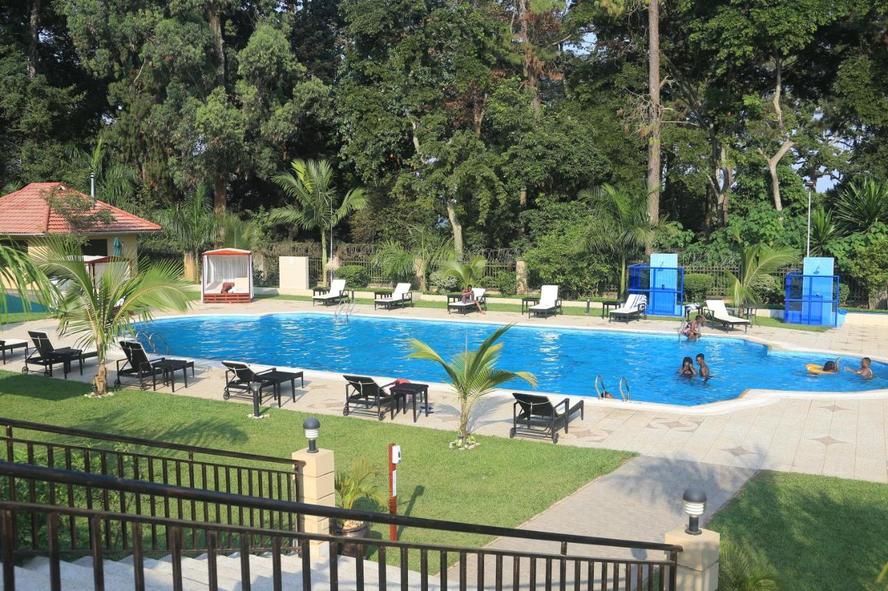 Best Western Premier Garden Hotel Энтеббе Экстерьер фото