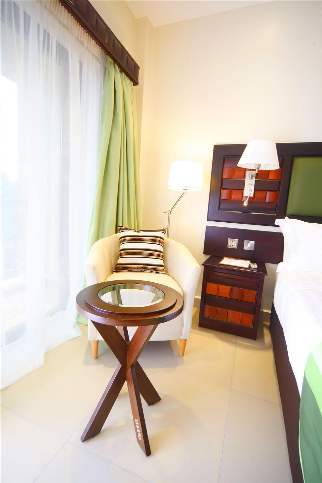 Best Western Premier Garden Hotel Энтеббе Экстерьер фото