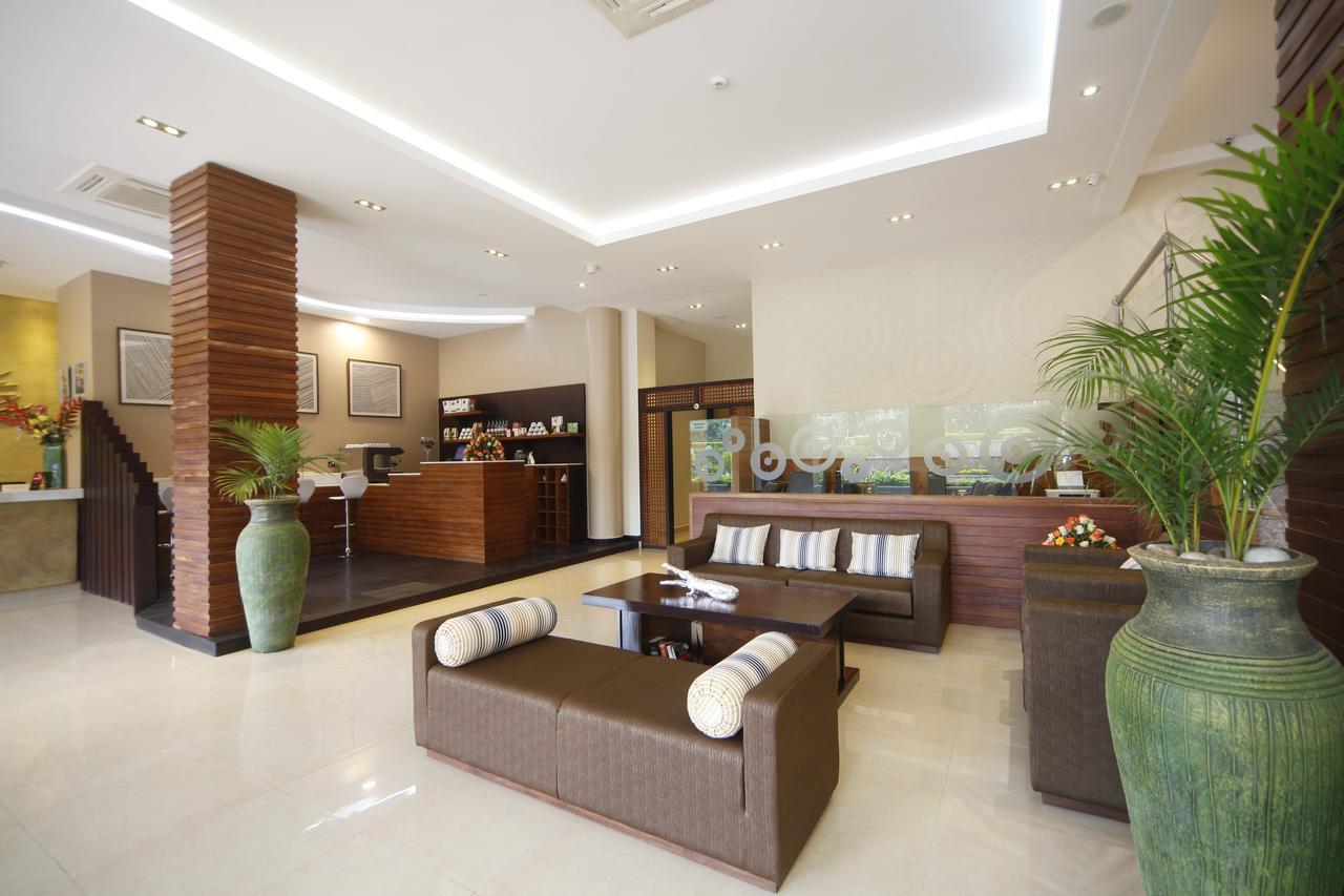 Best Western Premier Garden Hotel Энтеббе Экстерьер фото